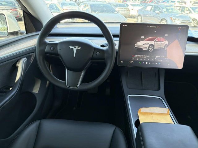 Used 2024 Tesla Model Y Long Range image 23