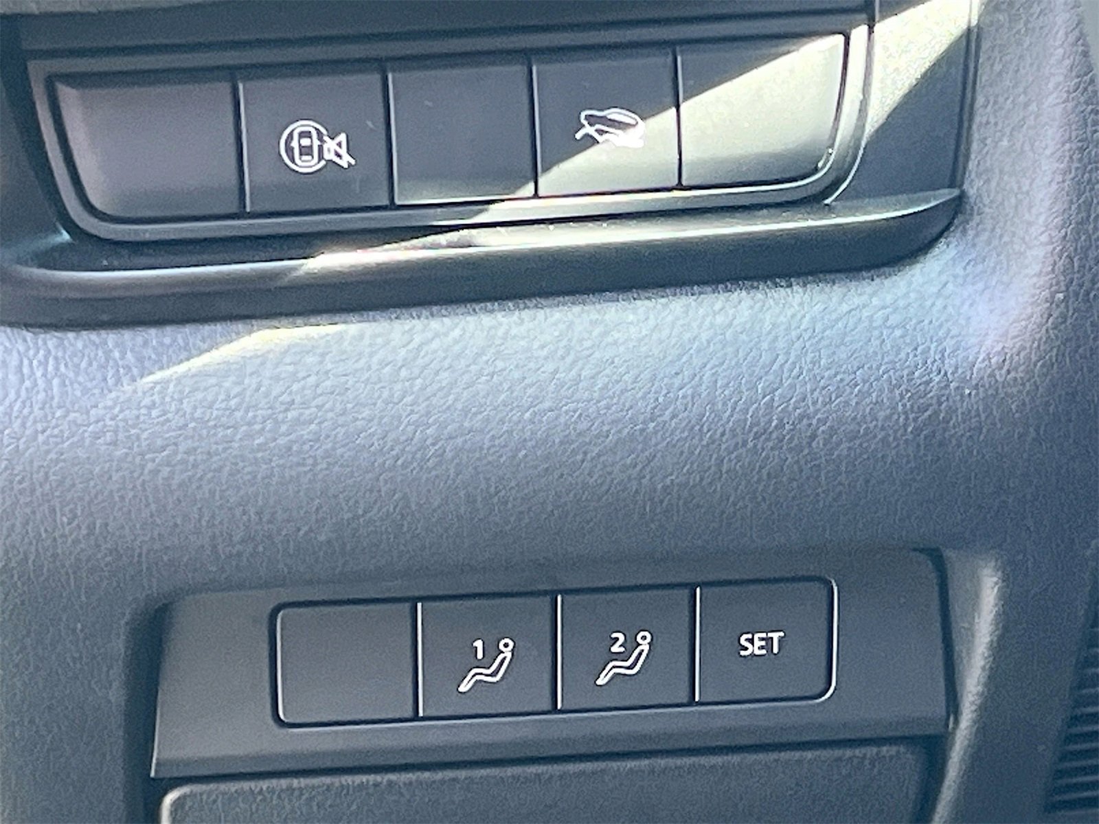 Used 2024 MAZDA CX-30 Carbon image 10