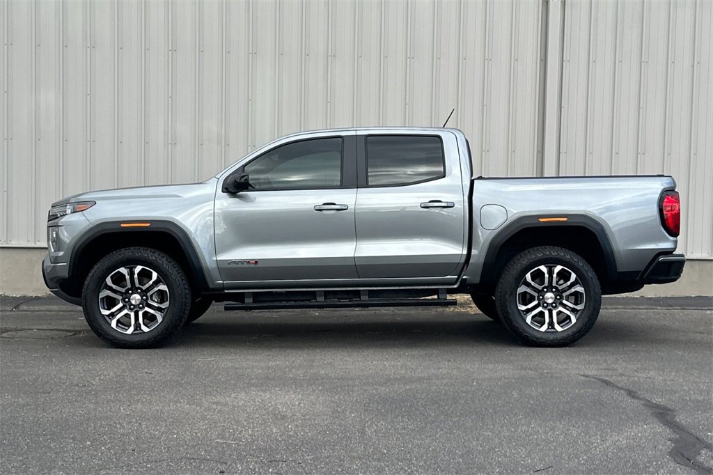 Used 2024 GMC Canyon AT4 w/ AT4 Premium Package image 8