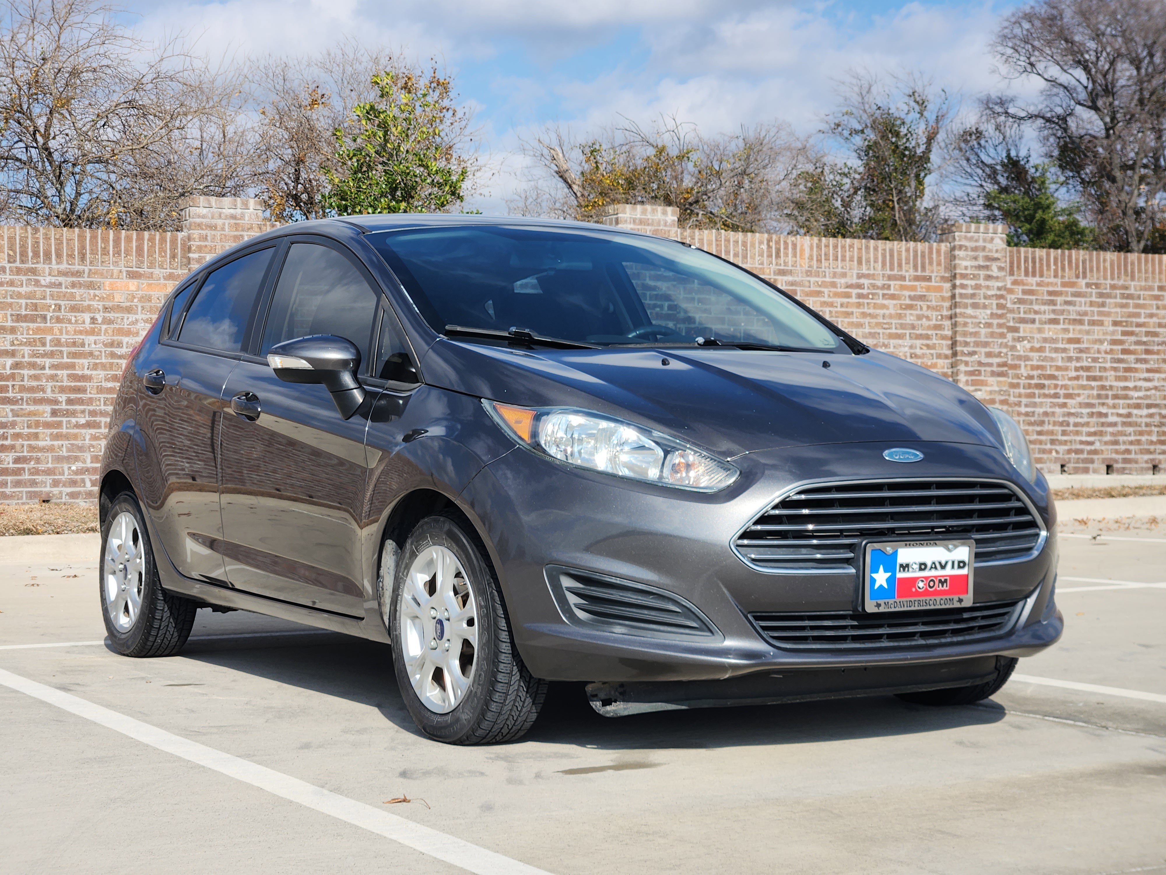Used 2015 Ford Fiesta SE image 4