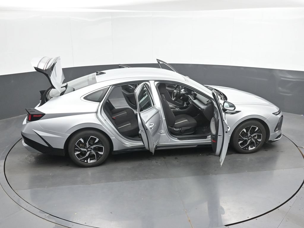 Used 2025 Hyundai Sonata SEL FWD image 48