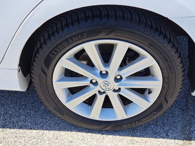 Used 2013 Toyota Camry XLE w/ Leather Pkg FWD image 29