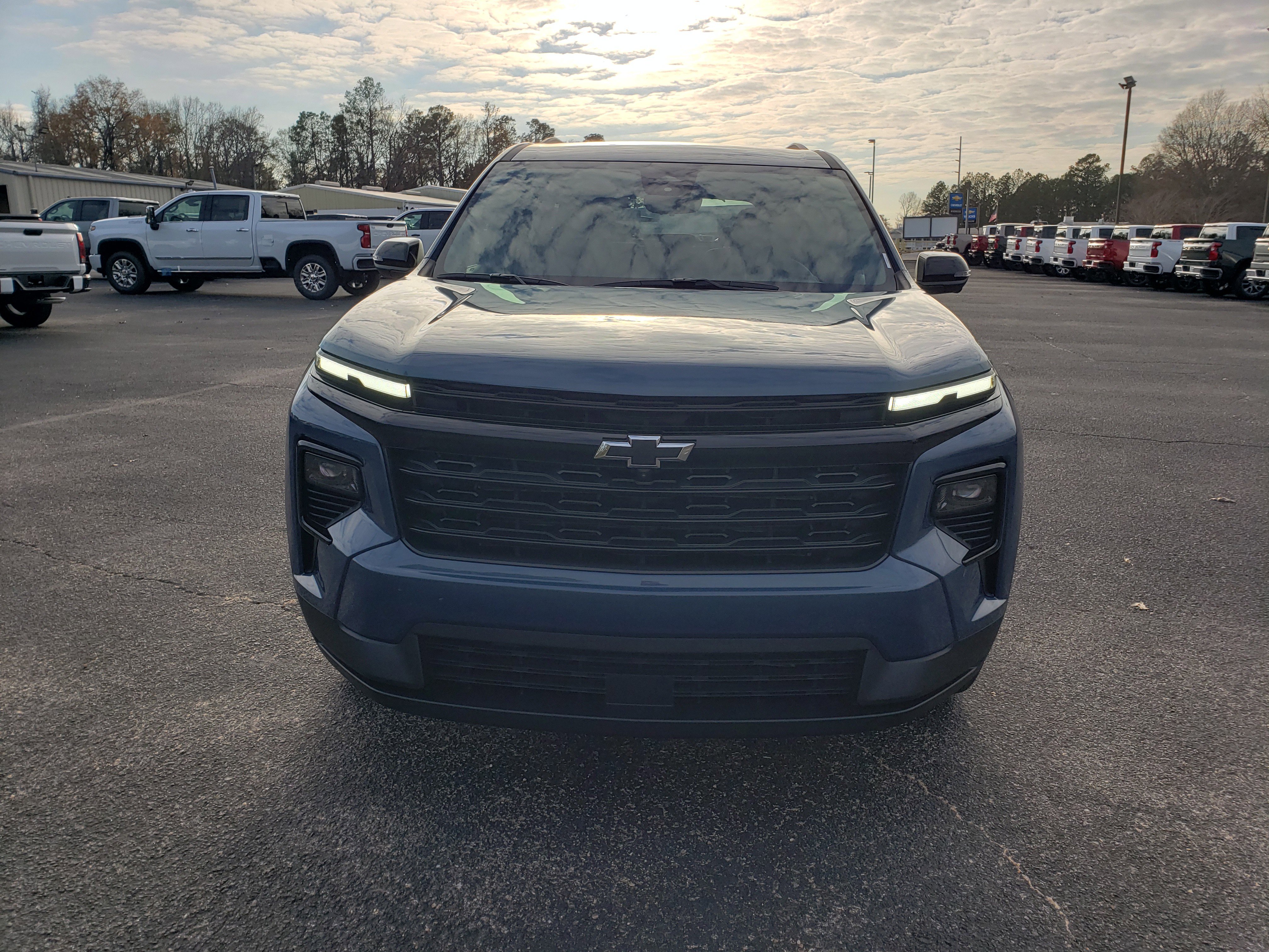 New 2026 Chevrolet Traverse LT w/ Midnight/Sport Edition image 7