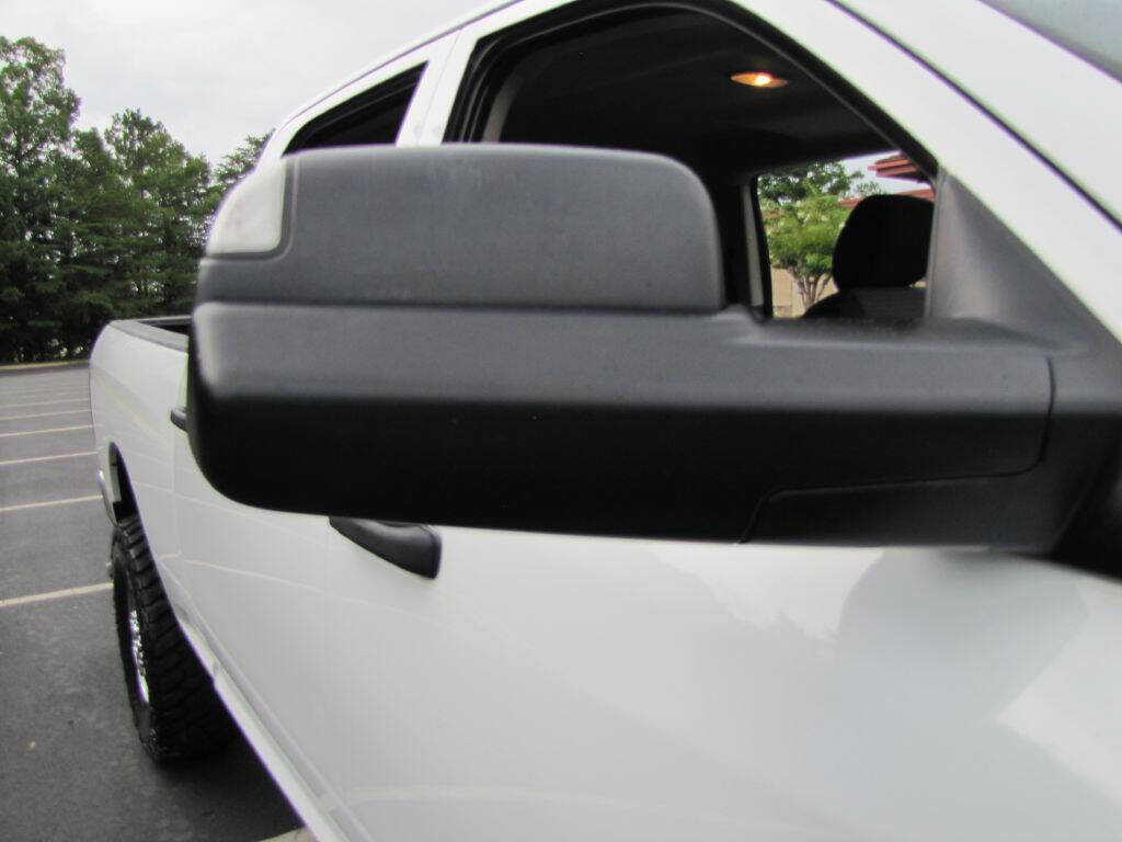Used 2012 RAM 3500 ST w/ Chrome Appearance Group AWD/4WD image 25