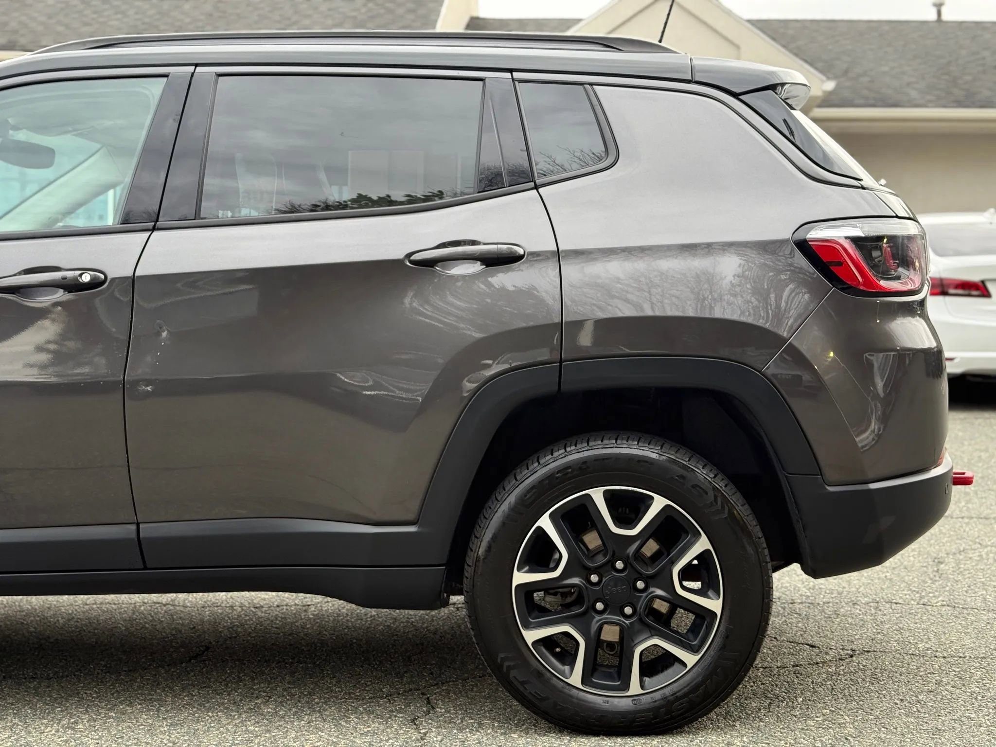 Used 2021 Jeep Compass Trailhawk image 45