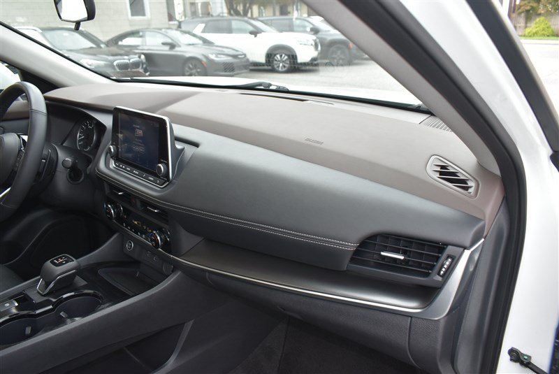 Used 2023 Nissan Rogue SV w/ SV Premium B Package AWD/4WD image 30