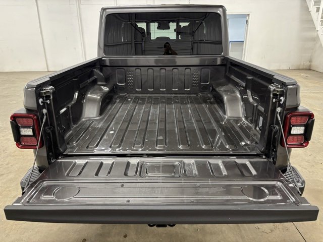 Used 2025 Jeep Gladiator Mojave w/ Convenience Group image 22