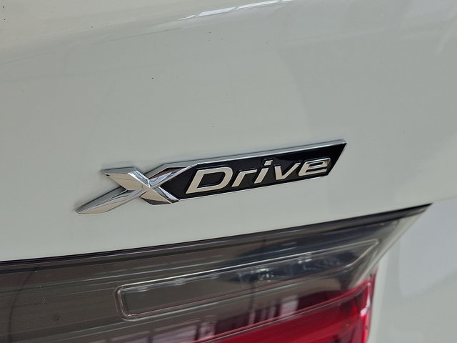 Certified 2023 BMW 330e xDrive w/ Premium Package AWD/4WD image 35