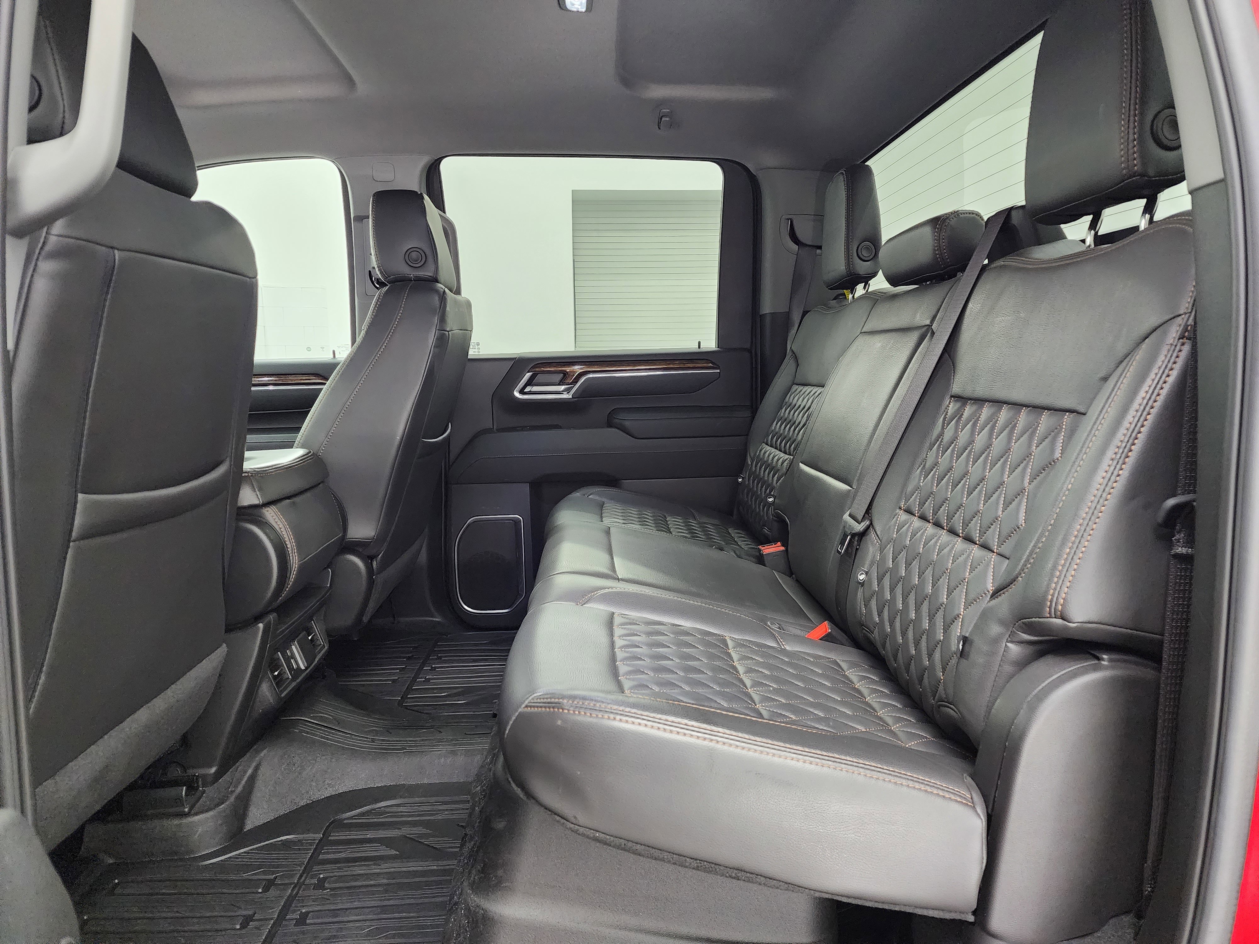 Used 2024 GMC Sierra 2500 SLE w/ SLE Value Package; image 9