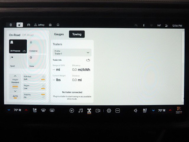 Used 2024 Rivian R1S Adventure AWD/4WD image 45