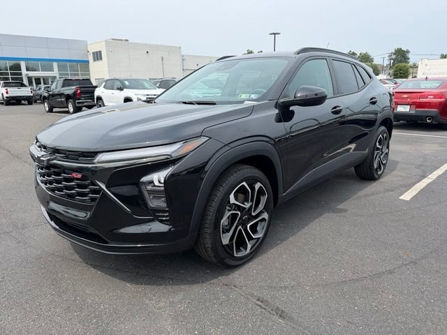 Certified 2024 Chevrolet Trax RS w/ Driver Confidence Package FWD image 3