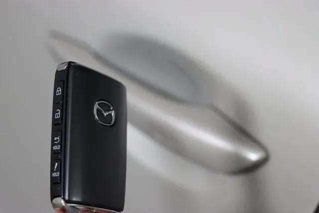 Used 2025 MAZDA MAZDA3 2.5 Turbo Sedan w/Premium Plus AWD/4WD image 42