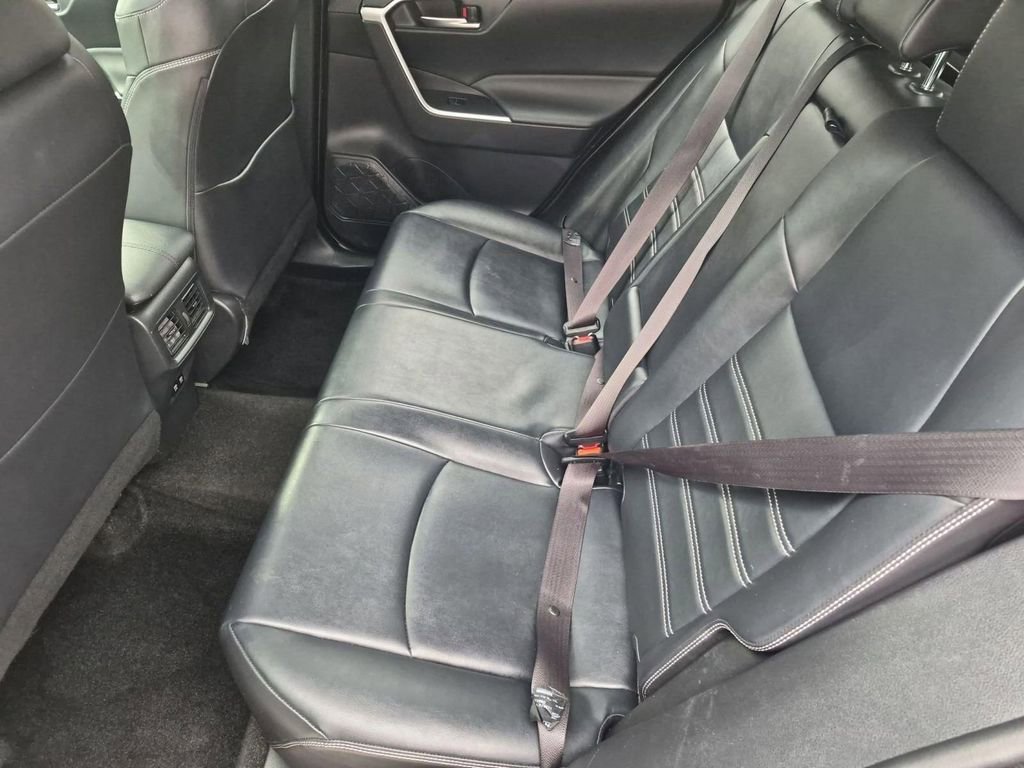 Used 2019 Toyota RAV4 XLE Premium w/ Carpet Mat Package image 26