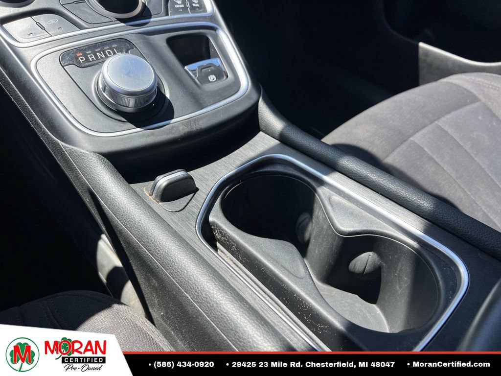 Used 2015 Chrysler 200 Limited FWD image 26