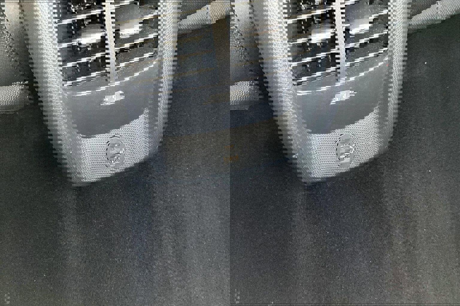 Used 2021 Ford Mustang Mach-E Select image 38