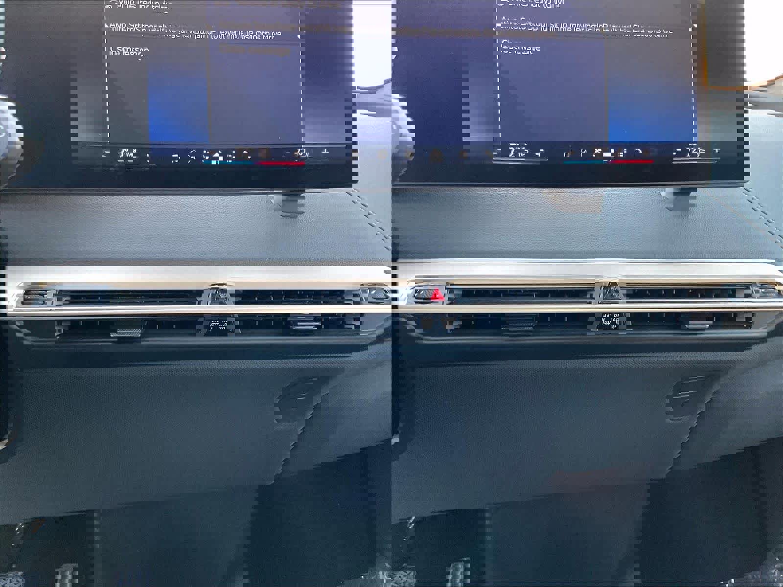 Used 2025 BMW iX xDrive50 w/ Convenience Package image 33