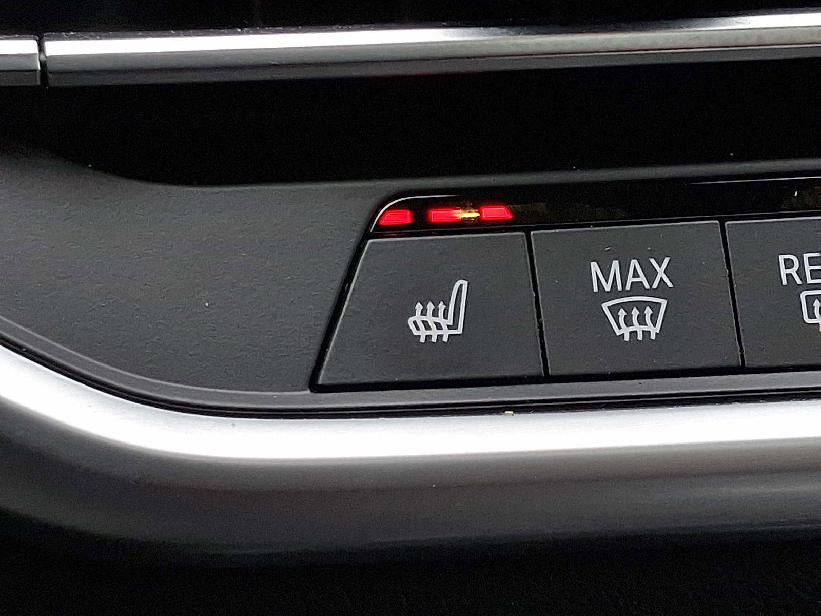 Used 2023 BMW X5 xDrive40i w/ Premium Package image 25