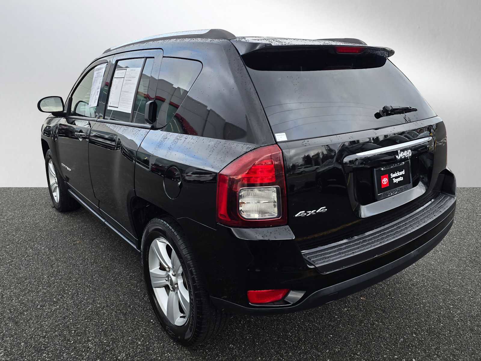 Used 2015 Jeep Compass Sport image 5
