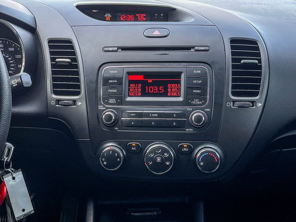 Used 2016 Kia Forte LX image 16