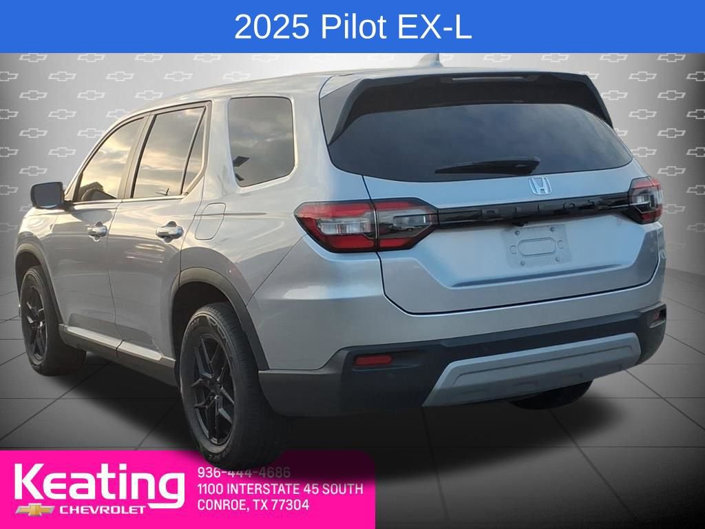 Used 2025 Honda Pilot EX-L image 2