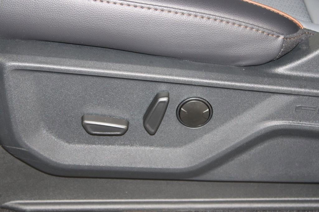 New 2025 Ford F150 Lariat w/ Equipment Group 501A Mid image 21