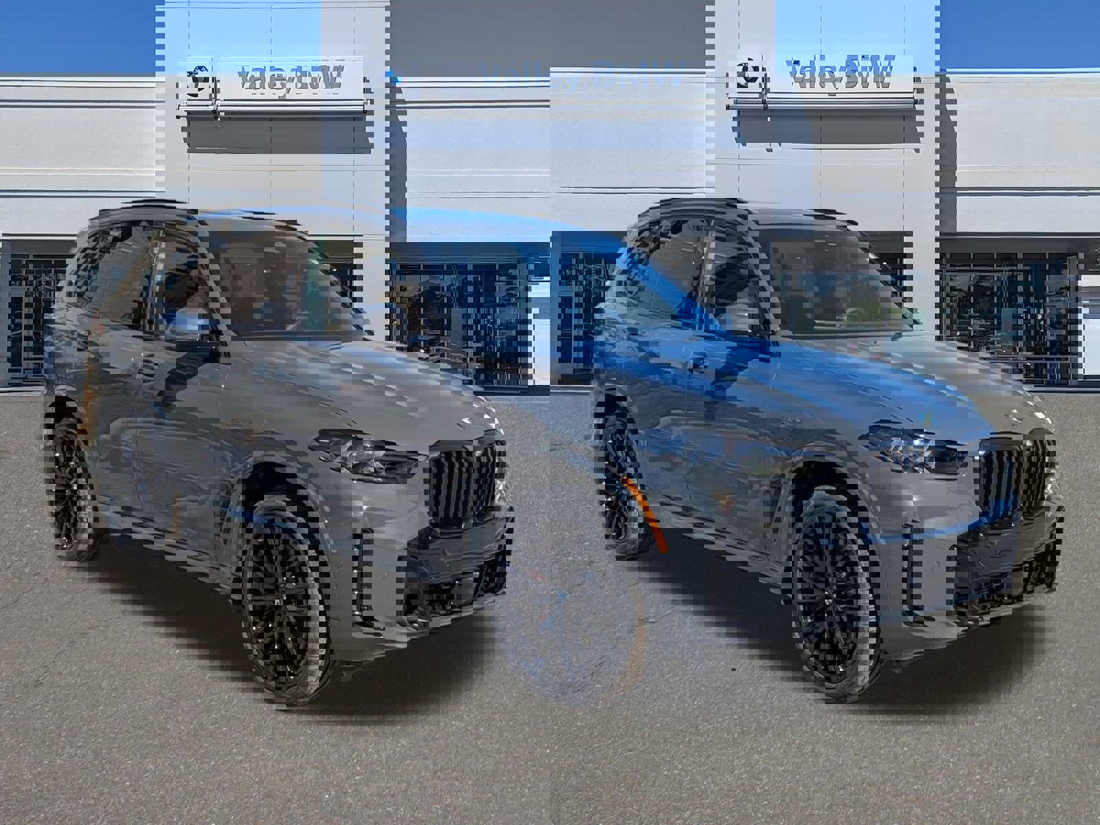 New 2026 BMW X5 xDrive40i w/ M Sport Package