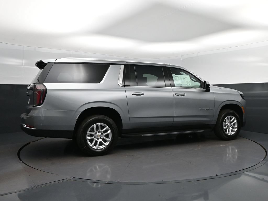 New 2026 Chevrolet Suburban LS RWD image 8