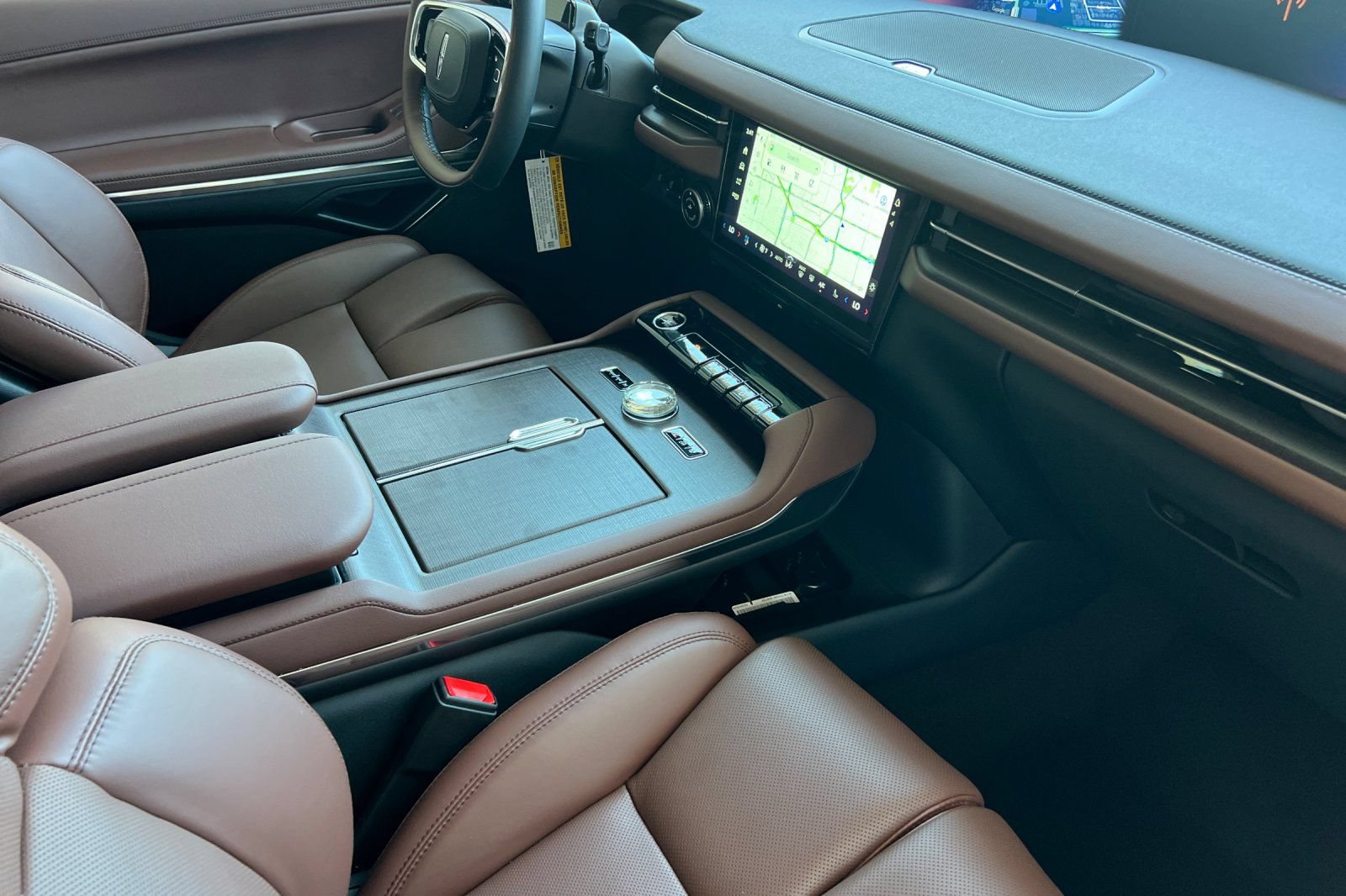 New 2026 Lincoln Navigator L Reserve AWD/4WD image 14