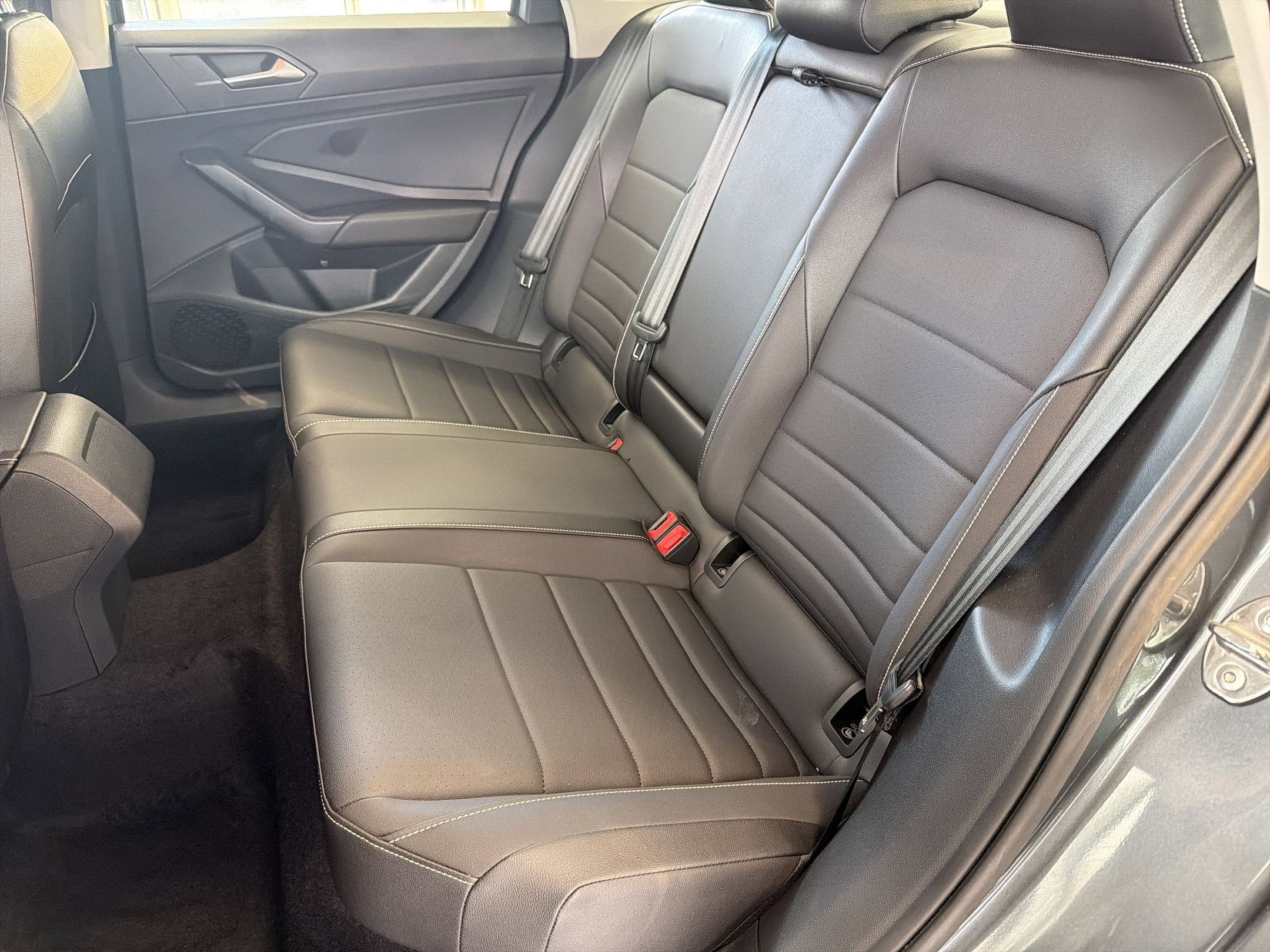 Used 2023 Volkswagen Jetta SE image 15