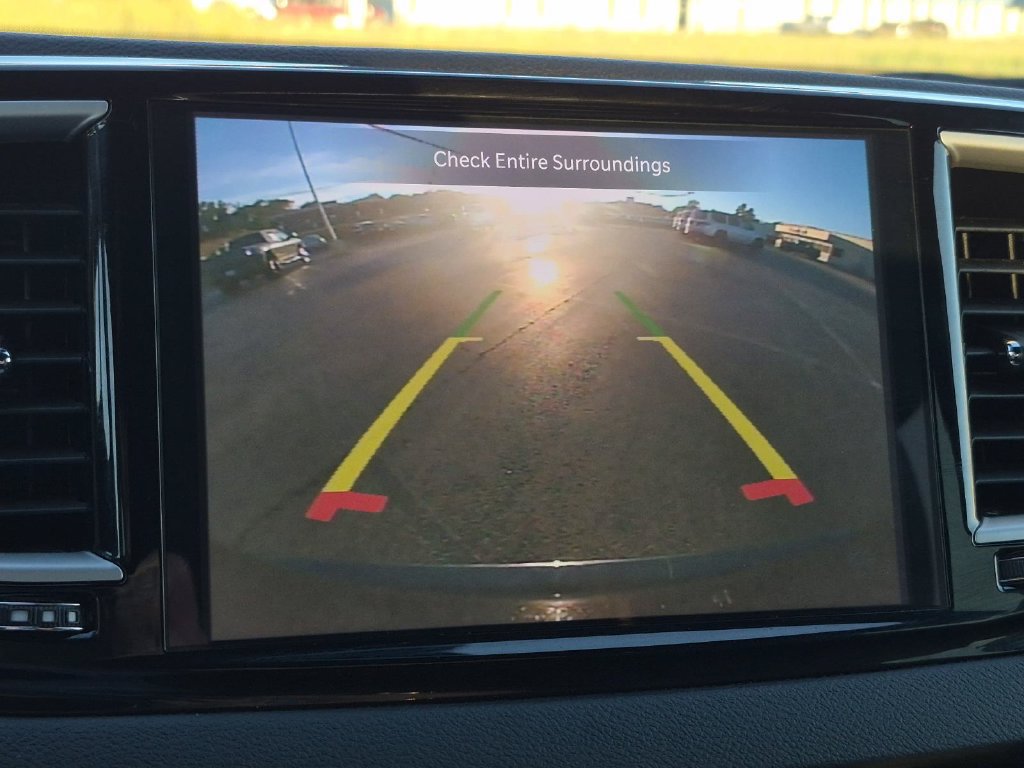 Used 2025 Chrysler Pacifica Select FWD image 29