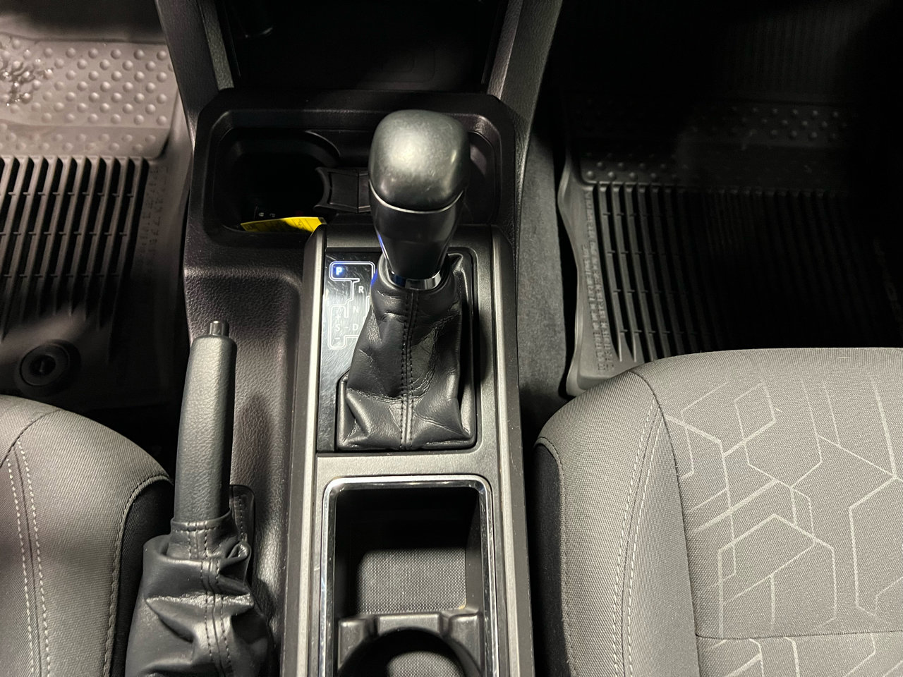 Used 2016 Toyota Tacoma TRD Off-Road image 38