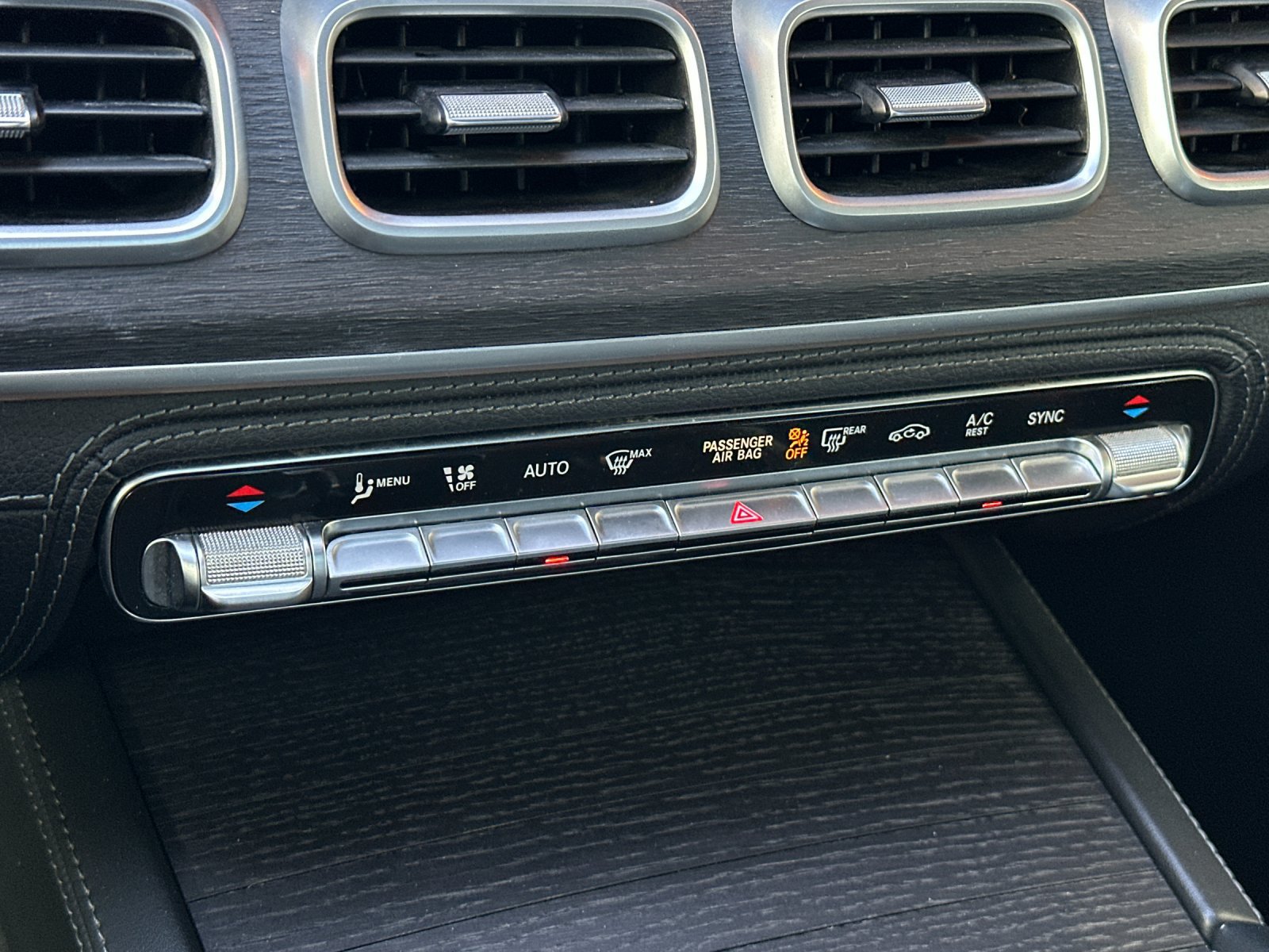 Used 2021 Mercedes-Benz GLS 580 4MATIC image 22
