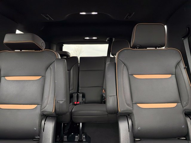 Used 2023 GMC Yukon AT4 w/ AT4 Premium Package AWD/4WD image 30