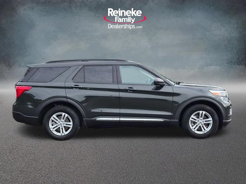 Used 2023 Ford Explorer XLT AWD/4WD image 4
