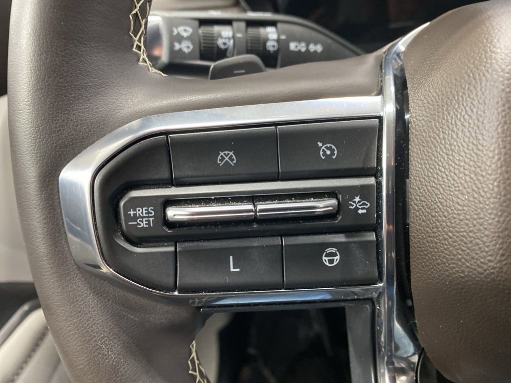 Certified 2024 GMC Acadia Denali w/ Super Cruise Package image 41