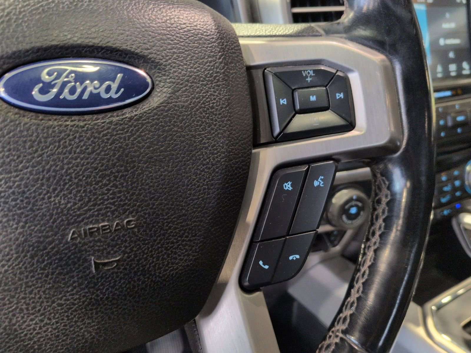 Certified 2018 Ford F150 Platinum w/ Technology Package image 53