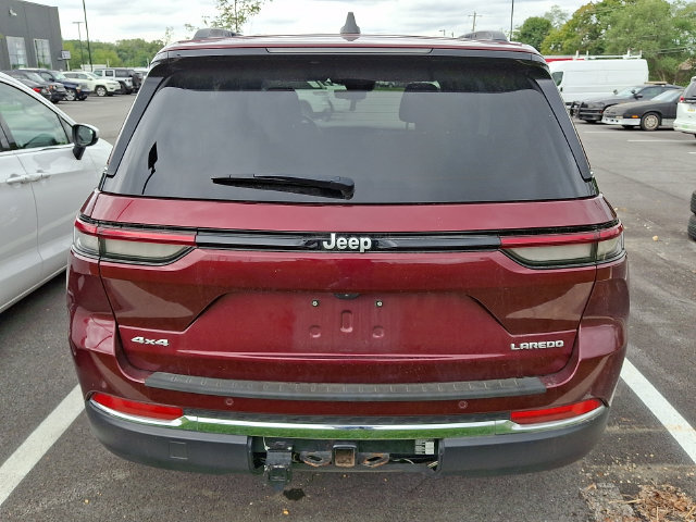 Used 2025 Jeep Grand Cherokee Laredo w/ Luxury Tech Group I AWD/4WD image 5