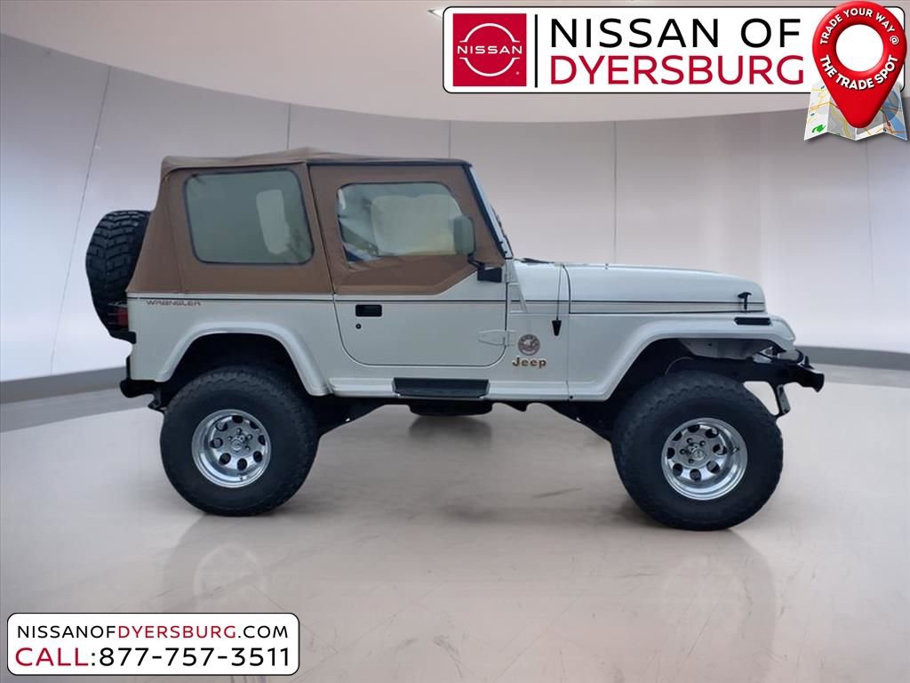 Used 1995 Jeep Wrangler SE image 2