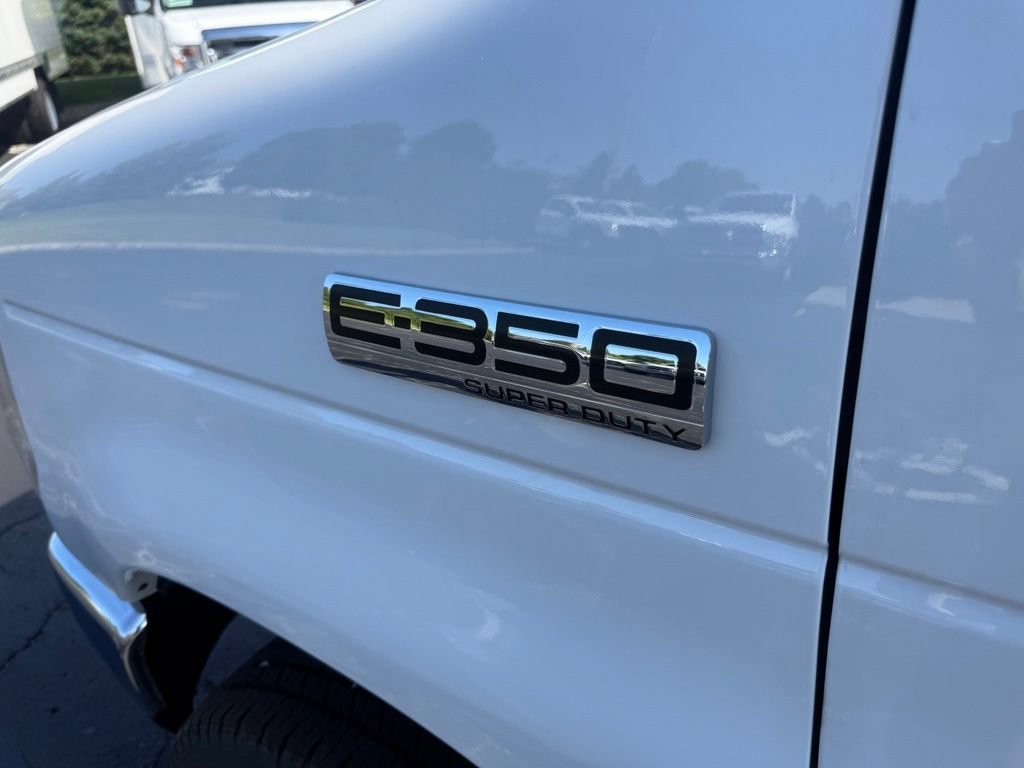 New 2026 Ford E-350 and Econoline 350 Super Duty w/ Power Equipment Group RWD image 13
