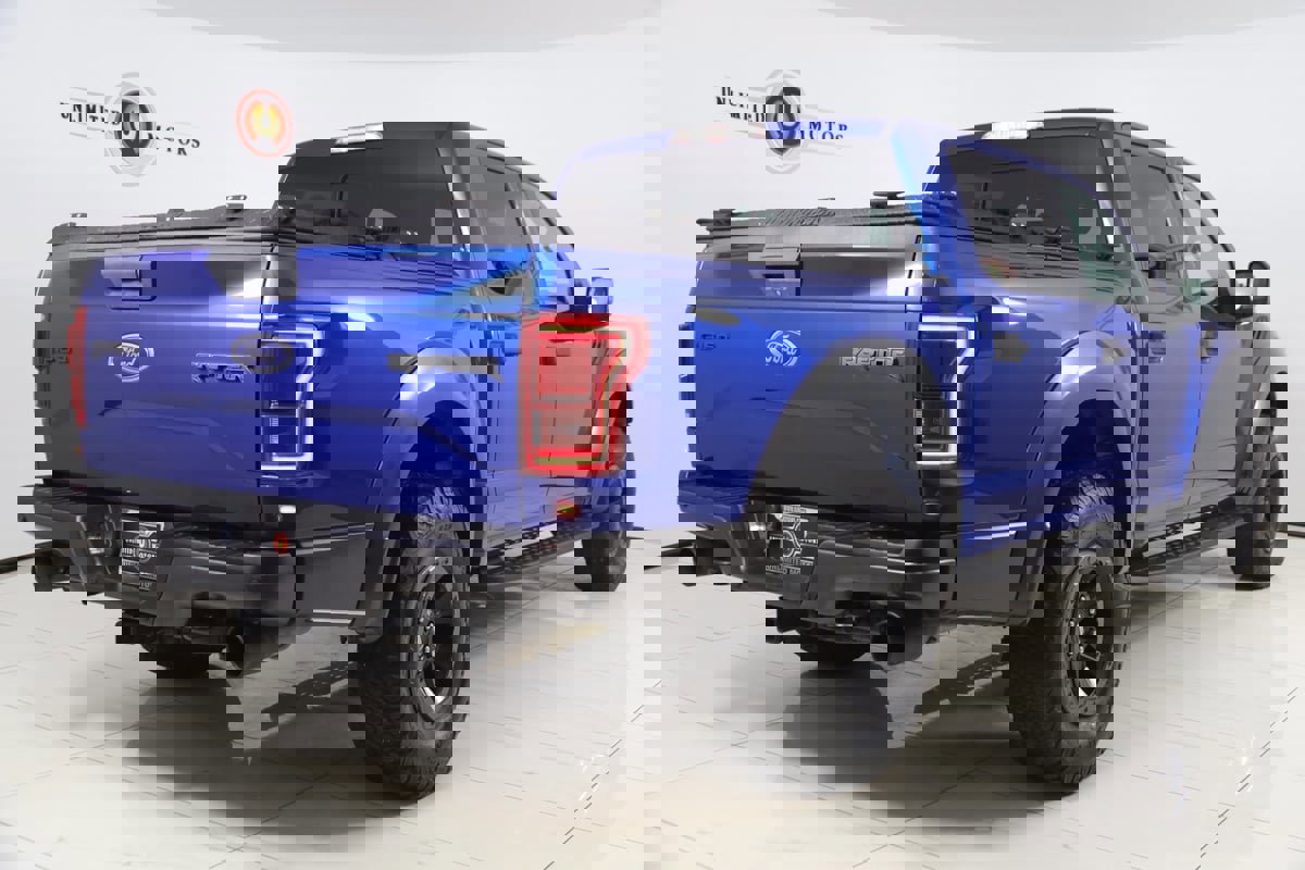 Used 2017 Ford F150 Raptor w/ Equipment Group 801A Mid image 3