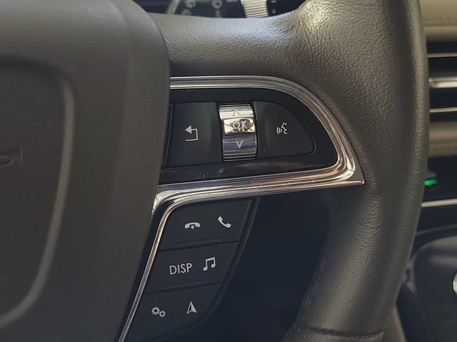 Used 2023 Lincoln Nautilus FWD w/ Premium Package image 25