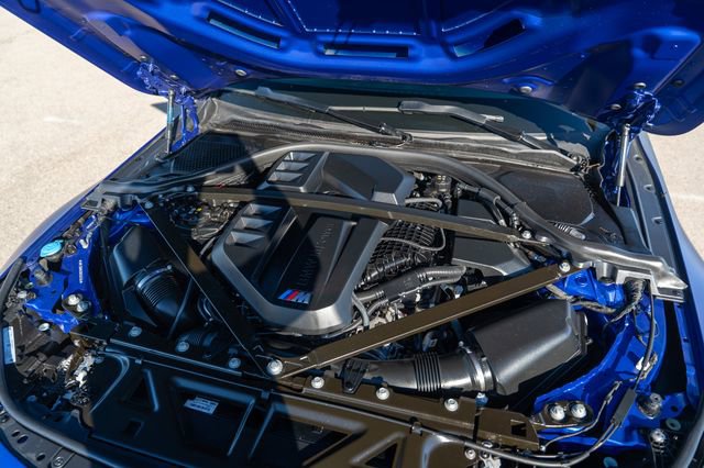 Used 2024 BMW M2 w/ Lighting Package image 37