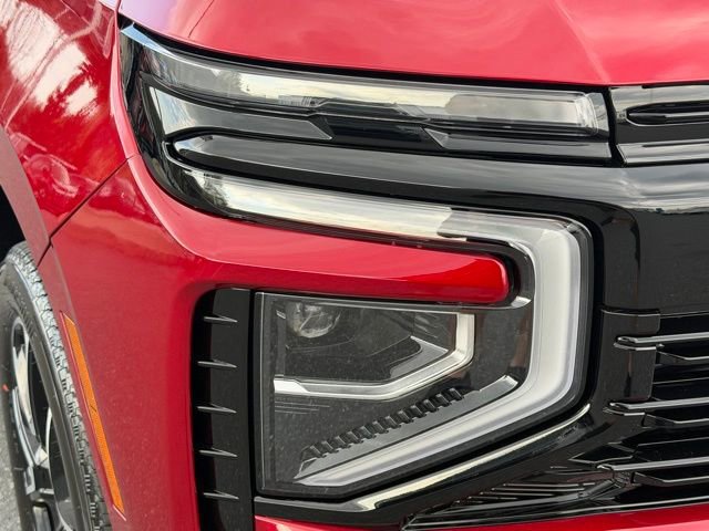 New 2026 Chevrolet Suburban RST w/ RST Capability Package AWD/4WD image 18