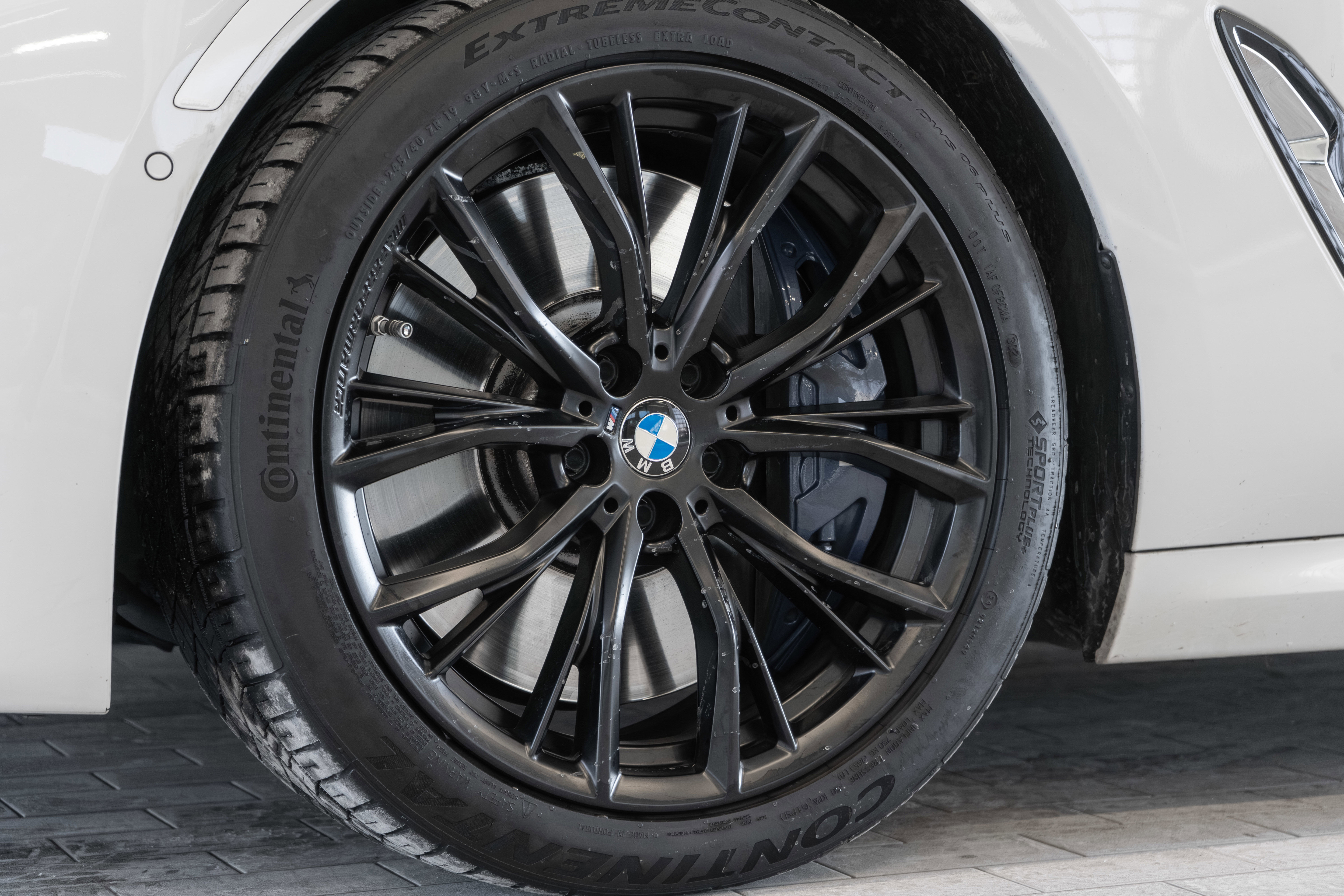 Used 2019 BMW M850i xDrive M850i xDrive w/ Comfort Seating Package image 29