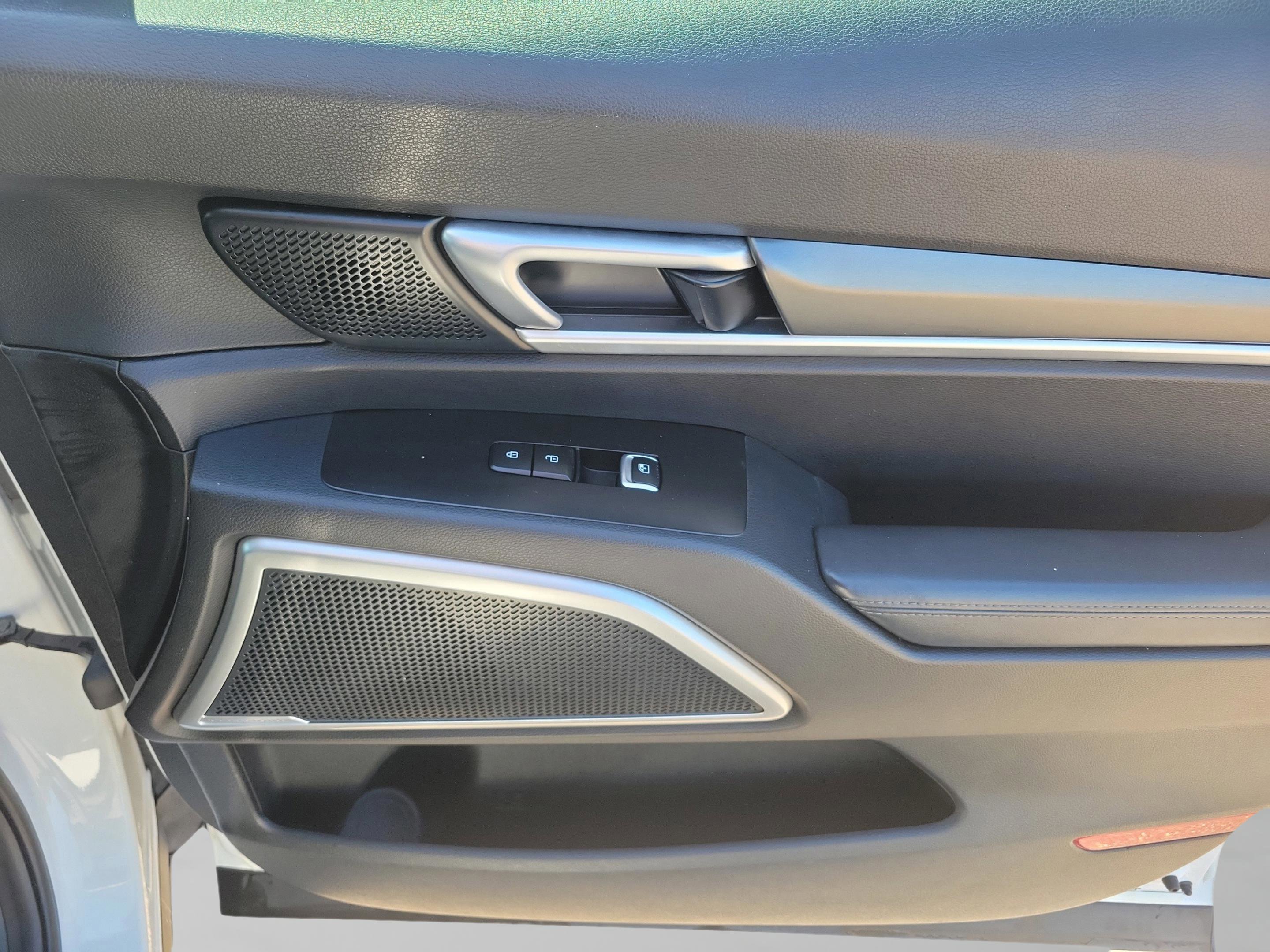 Used 2020 Kia Telluride S FWD image 22