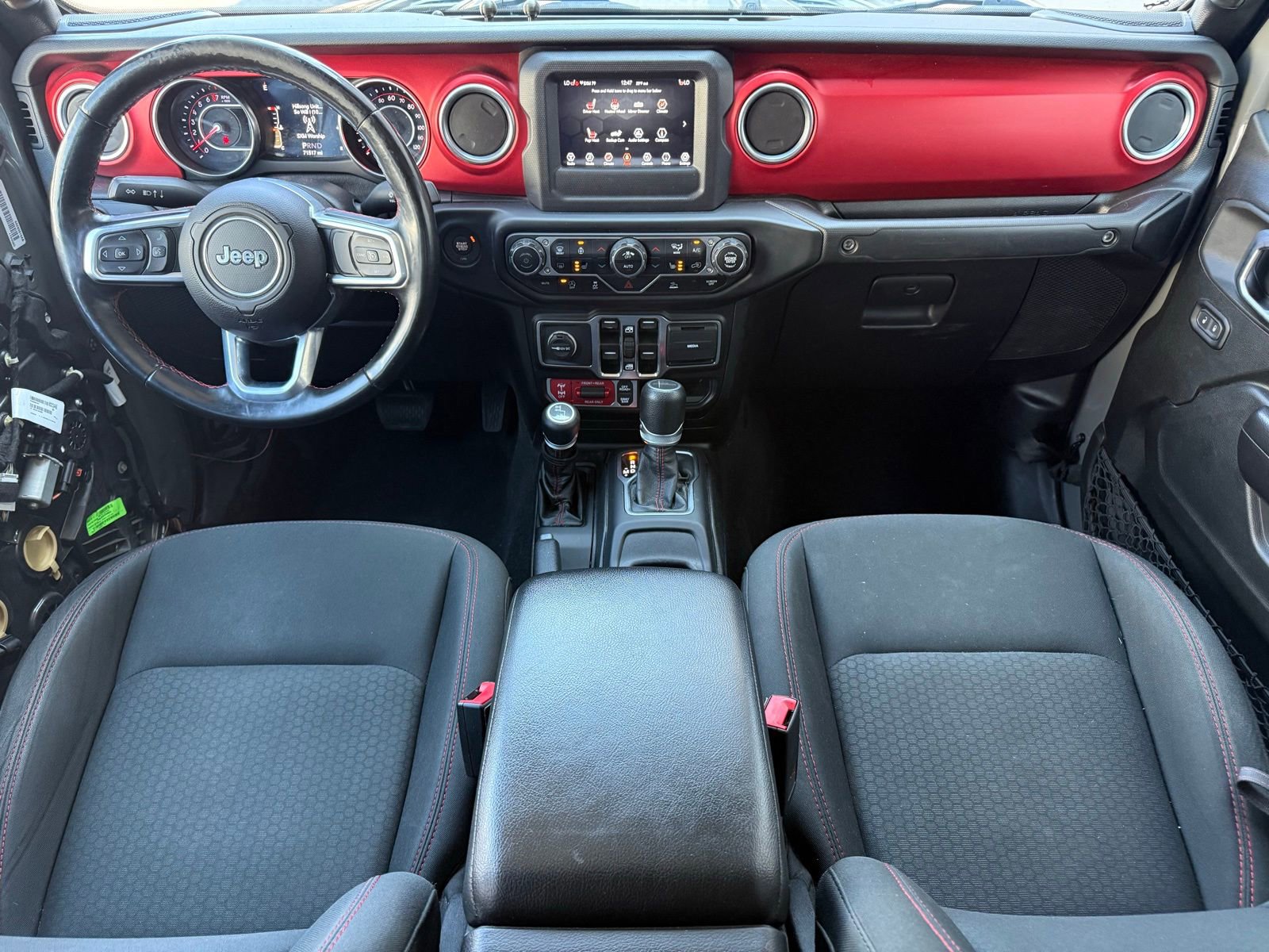 Used 2020 Jeep Gladiator Rubicon w/ Cold Weather Group AWD/4WD image 18