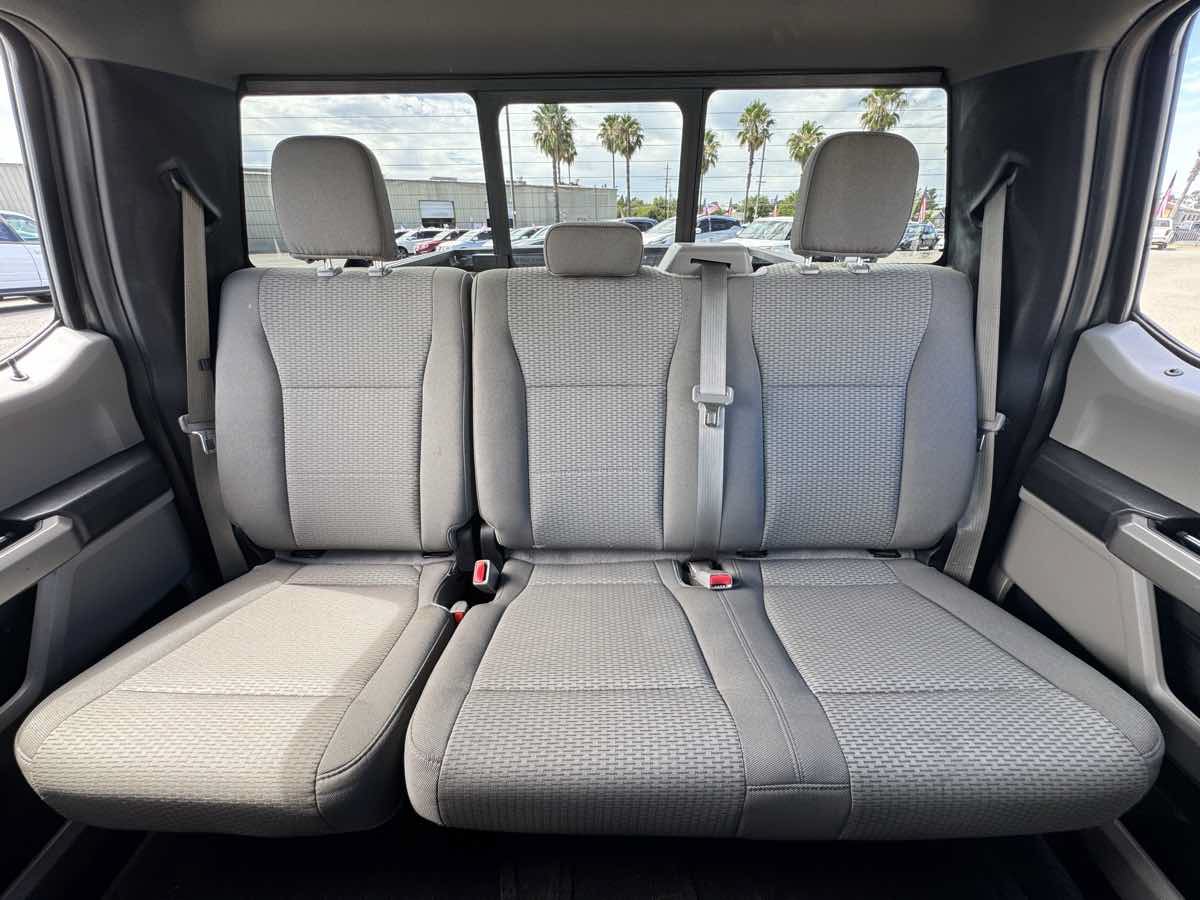 Used 2017 Ford F150 XLT w/ Equipment Group 302A Luxury AWD/4WD image 35