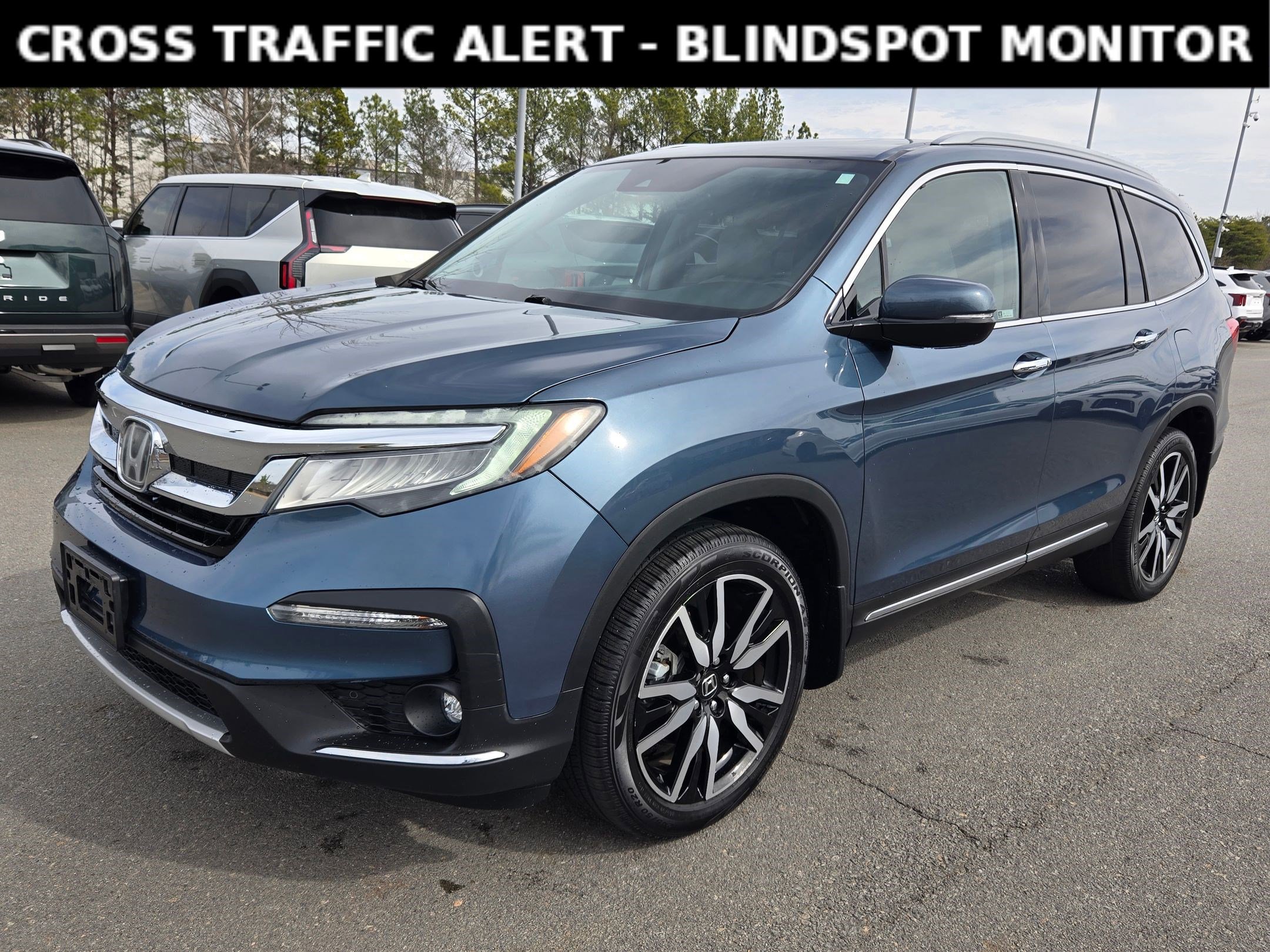 Used 2019 Honda Pilot Touring image 3