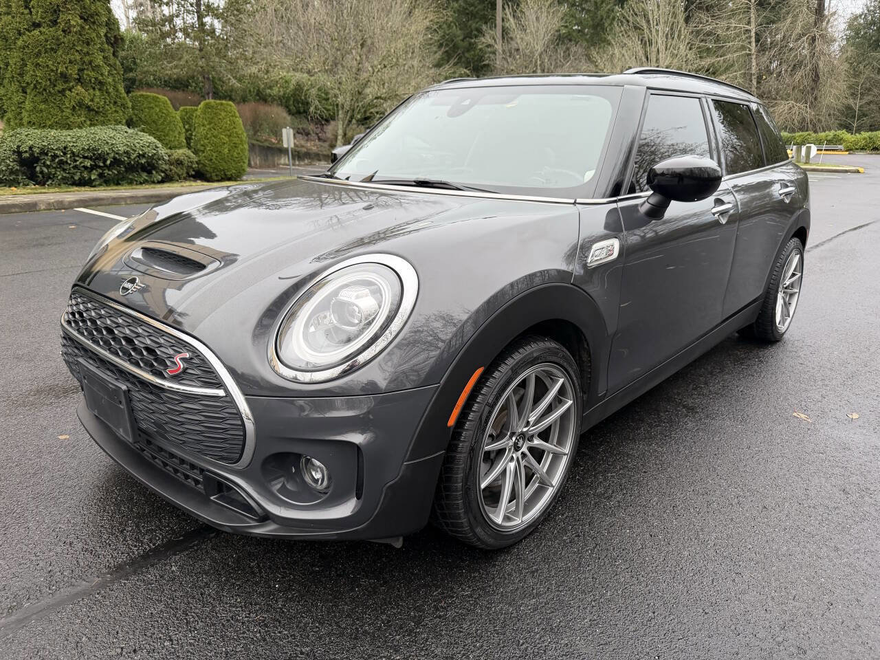Used 2020 MINI Cooper Clubman S image 1