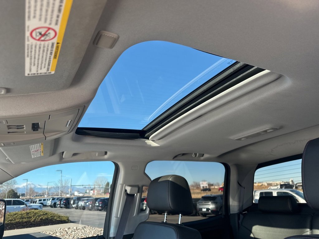 Used 2016 GMC Sierra 2500 SLT w/ Duramax Plus Package image 16